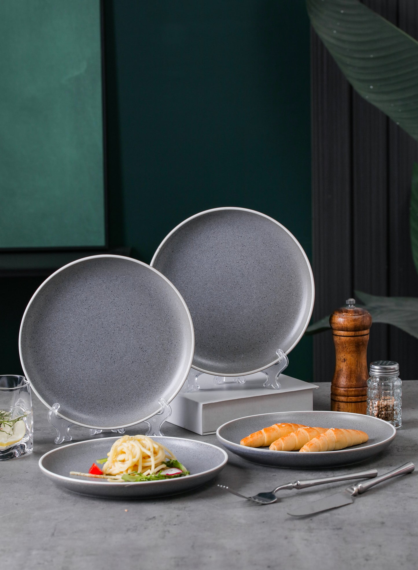 SHUER 20CM Dinner Dish Ceramic Dishware of 4PCS Gery, Suitable for Ramadan, Wedding, Dinner Scenes