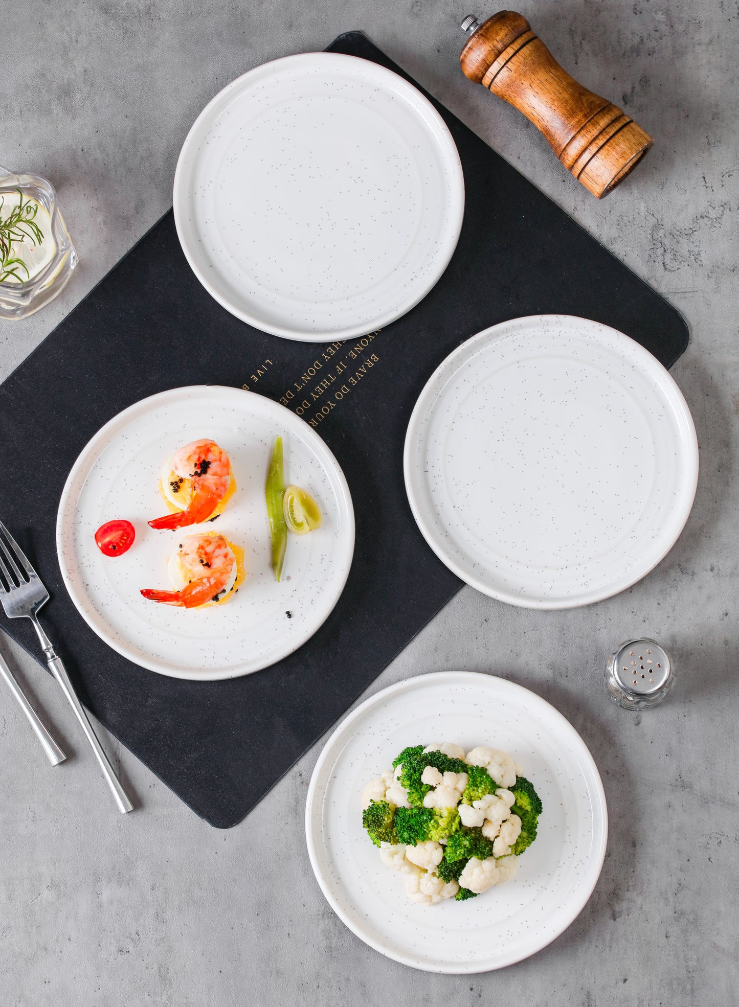 SHUER 15.4CM Dinner Dish Ceramic Dinnerware Set of 4PCS White, Suitable for Ramadan, Wedding, Dinner Scenes
