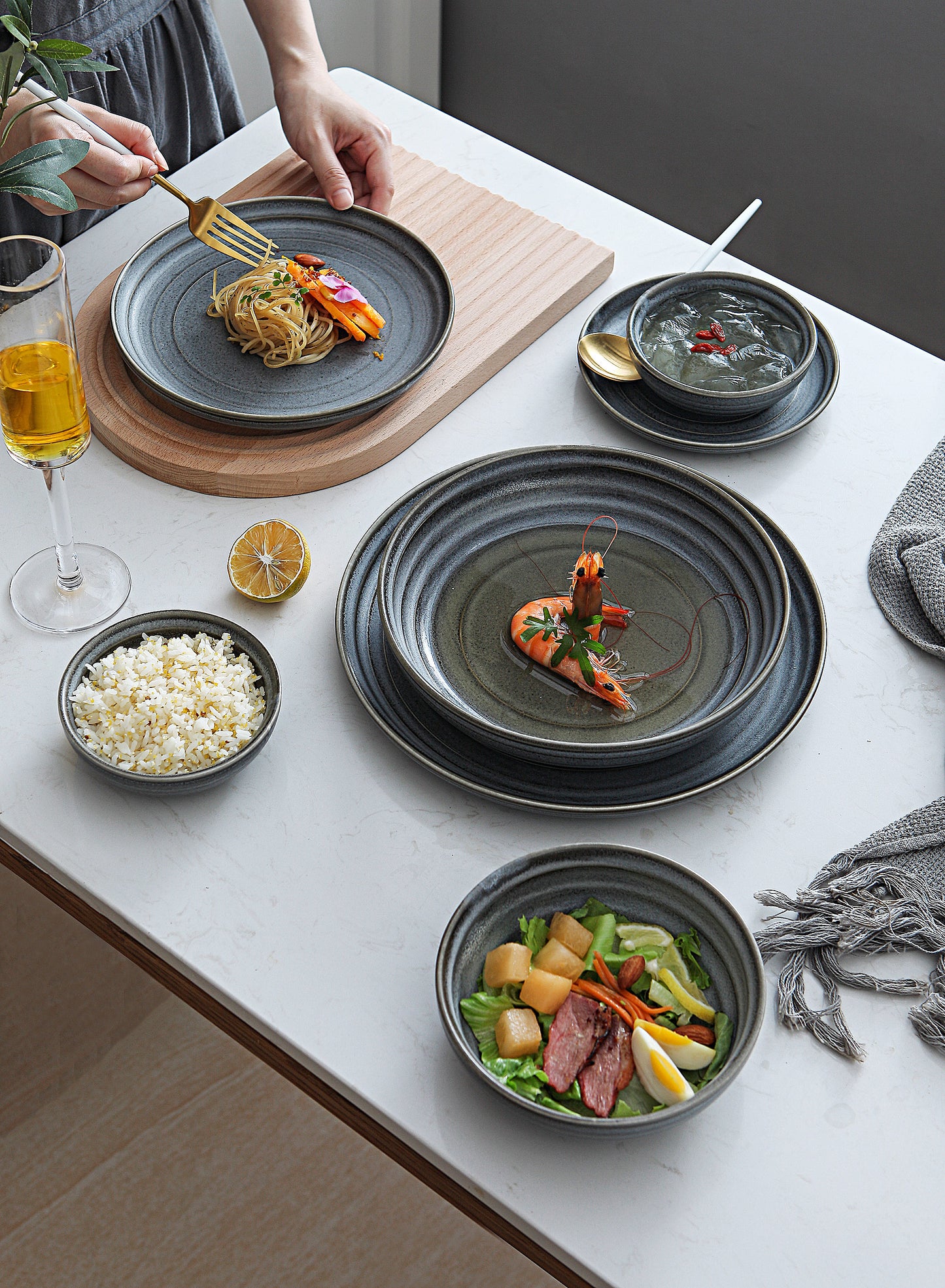 SHUER 28CM Dinner Ceramic Tableware Set Black, Suitable for Ramadan, Wedding Scenes